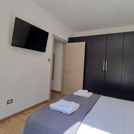 アパート Cologna 7